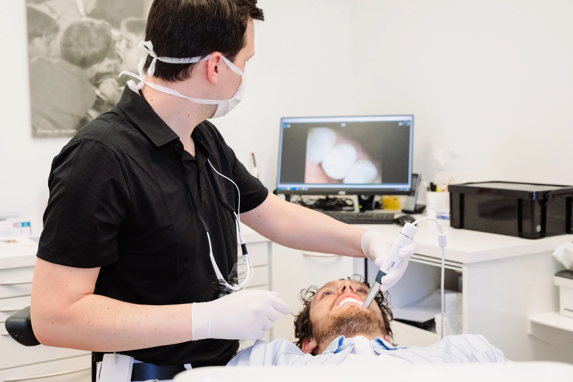 Zahnärztlicher CheckUp bei Voss & Zähne Leipzig