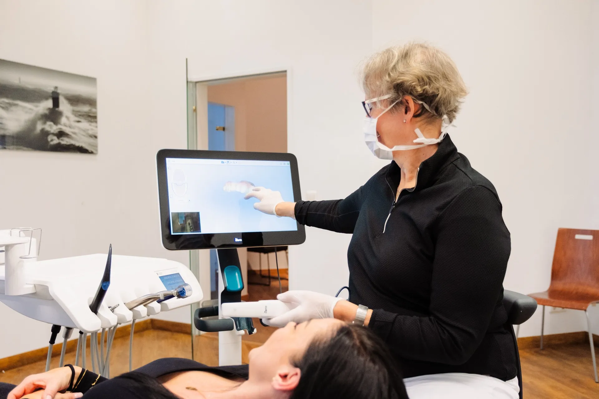 Invisalign-Behandlung bei Voss & Zähne Leipzig